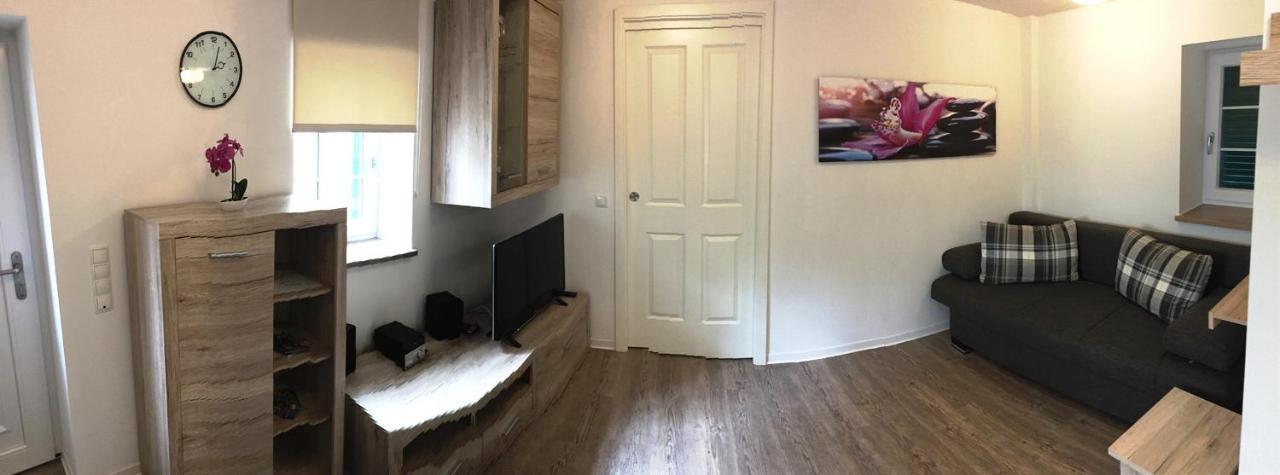 Haus Am Eck - Gaestehaus Und Appartements Altötting Eksteriør bilde